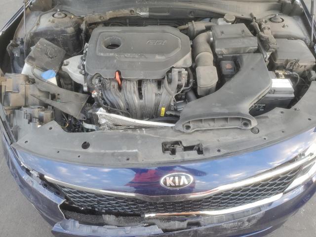 5XXGT4L33JG208263 - 2018 KIA OPTIMA LX ლურჯი ფოტო 11