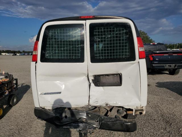 1GCWGBFP5K1171104 - 2019 CHEVROLET EXPRESS G2 WHITE photo 6