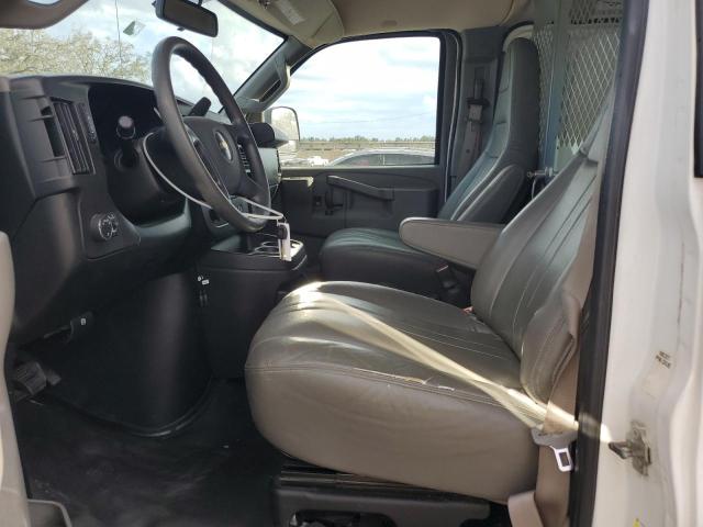 1GCWGBFP5K1171104 - 2019 CHEVROLET EXPRESS G2 WHITE photo 7