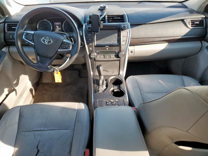 4T1BF1FK7HU636906 - 2017 TOYOTA CAMRY LE 白色 照片 8