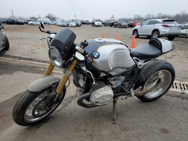 WB10J030XJZ698541 - 2018 BMW R NINE T BLACK photo 2