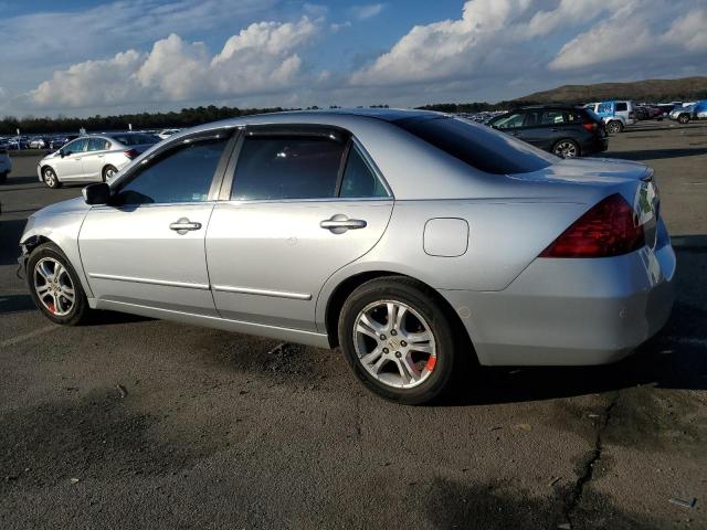 1HGCM56347A019561 - 2007 HONDA ACCORD SE SILVER photo 2