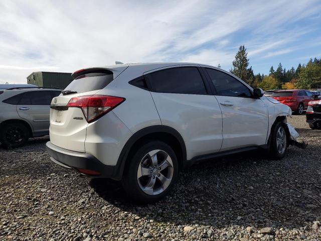 3CZRU6H3XNM723821 - 2022 HONDA HR-V LX WHITE photo 3