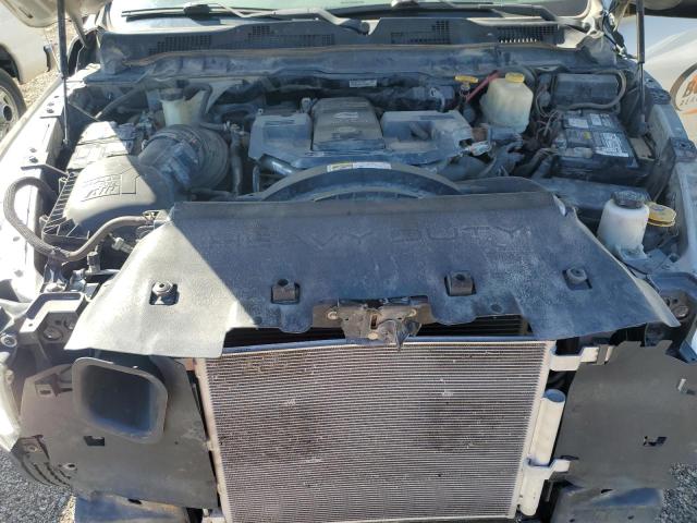 3C7WRMBL6GG320060 - 2016 RAM 5500 Gümüş foto 11