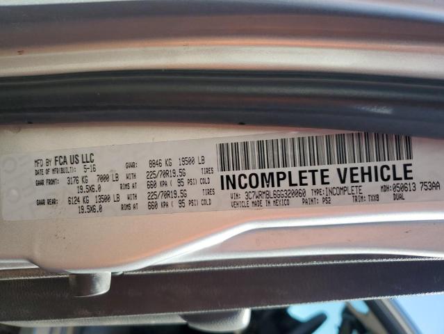 3C7WRMBL6GG320060 - 2016 RAM 5500 Gümüş foto 13