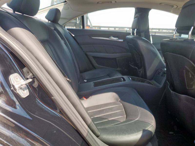 WDDLJ7DB1CA017988 - 2012 MERCEDES-BENZ CLS 550 Schwarz Foto 10