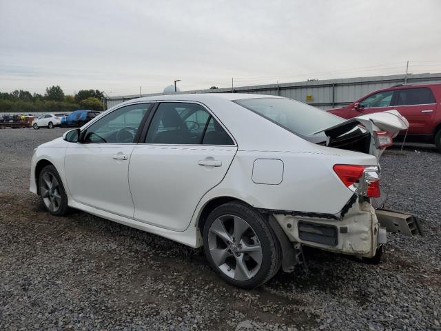 4T1BF1FK4EU405912 - 2014 TOYOTA CAMRY L WHITE photo 2