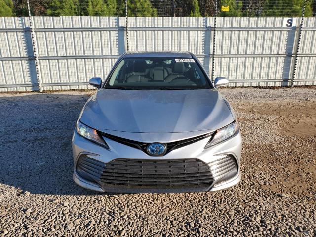 4T1C31AK1PU614287 - 2023 TOYOTA CAMRY LE SILVER photo 5