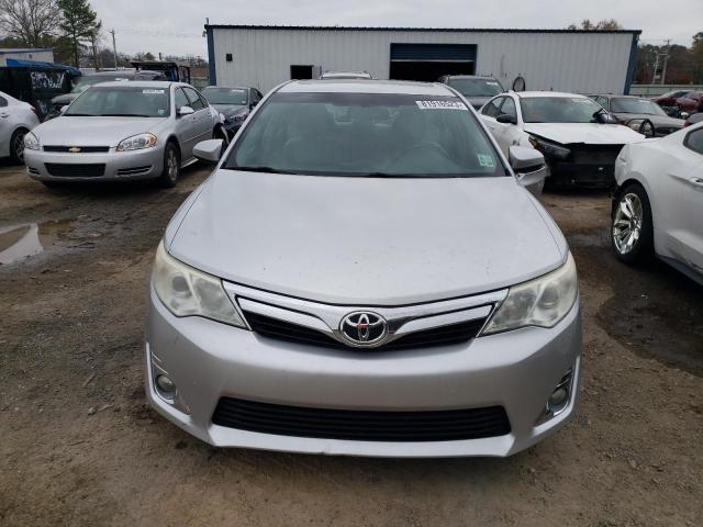 4T1BK1FK3CU525063 - 2012 TOYOTA CAMRY SE SILVER photo 5