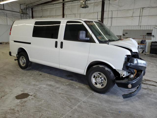 1GCWGAFP9K1366553 - 2019 CHEVROLET EXPRESS G2 WHITE photo 4