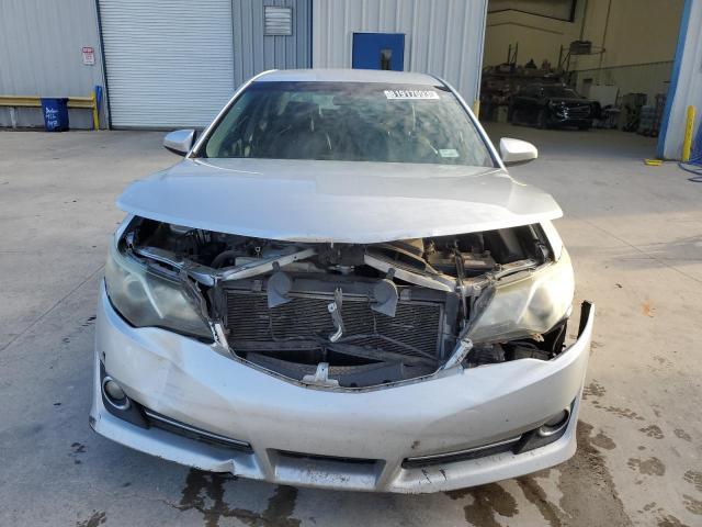 4T1BF1FK6EU408889 - 2014 TOYOTA CAMRY L SILVER photo 5