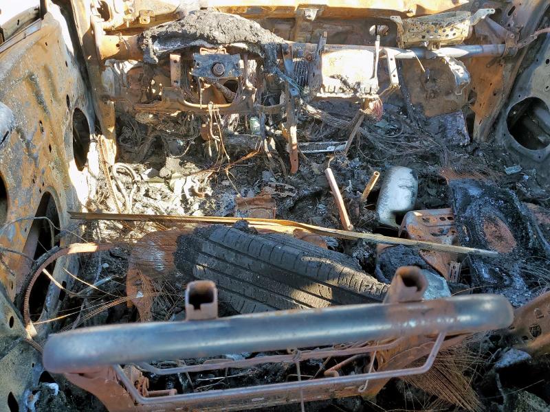 4T1BE32KX3U767681 - 2003 TOYOTA CAMRY LE Silber Foto 8