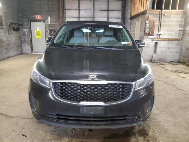 KNDMB5C13G6188517 - 2016 KIA SEDONA LX BLACK photo 5