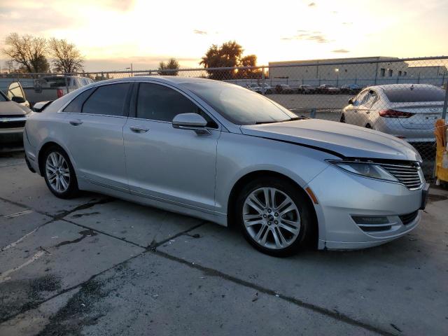 3LN6L2LUXFR624095 - 2015 LINCOLN MKZ HYBRID SILVER photo 4