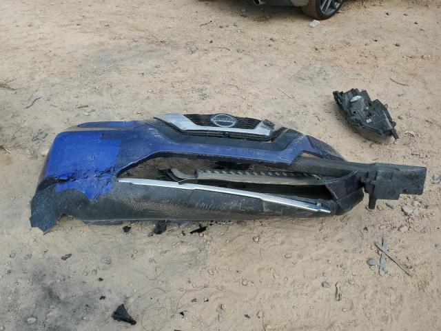 KNMAT2MT1JP580475 - 2018 NISSAN ROGUE S BLUE photo 13