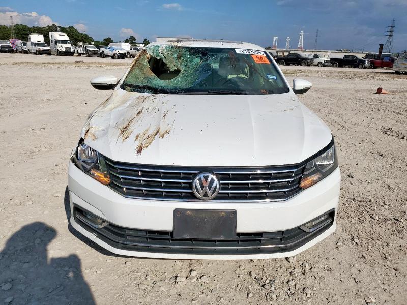 1VWBT7A31GC065026 - 2016 VOLKSWAGEN PASSAT SE Білий фото 5