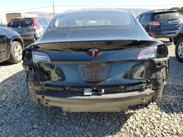 5YJ3E1EA4JF038050 - 2018 TESLA MODEL 3 Schwarz Foto 6