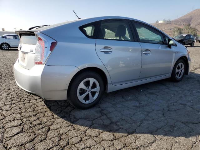 JTDKN3DU2F0451660 - 2015 TOYOTA PRIUS SILVER photo 3