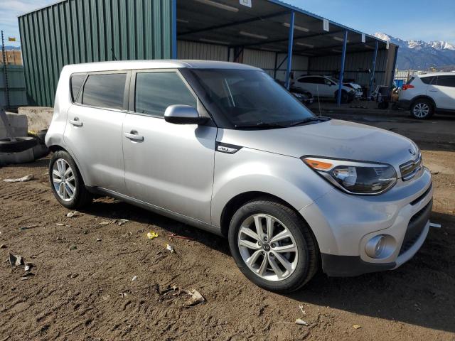 KNDJP3A58K7662513 - 2019 KIA SOUL + SILVER photo 4
