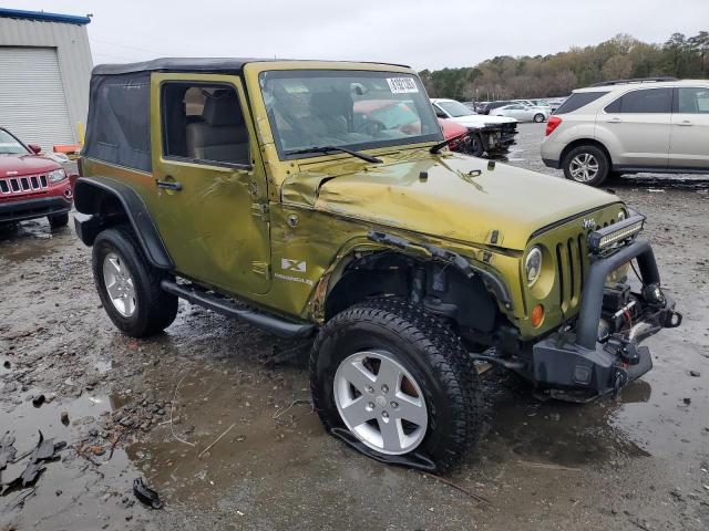 1J4FA24127L108922 - 2007 JEEP WRANGLER X GREEN photo 4