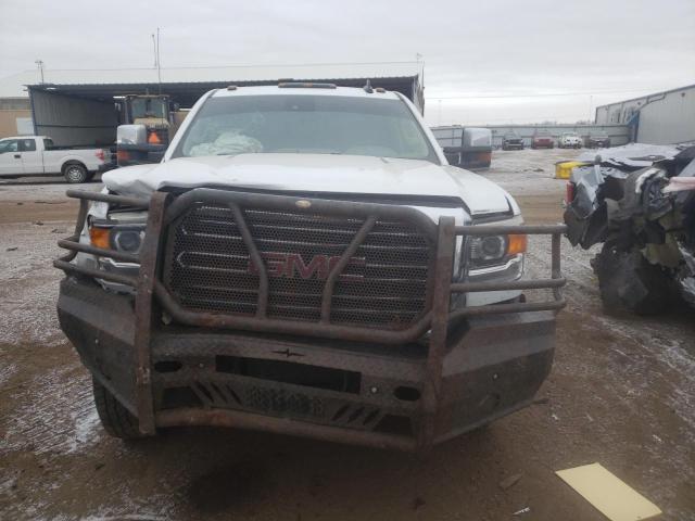 1GT42XE88GF294404 - 2016 GMC SIERRA K3500 SLT WHITE photo 5