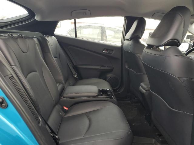 JTDKARFP7J3092383 - 2018 TOYOTA PRIUS PRIM ლურჯი ფოტო 10