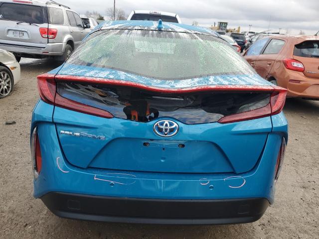 JTDKARFP7J3092383 - 2018 TOYOTA PRIUS PRIM ლურჯი ფოტო 6