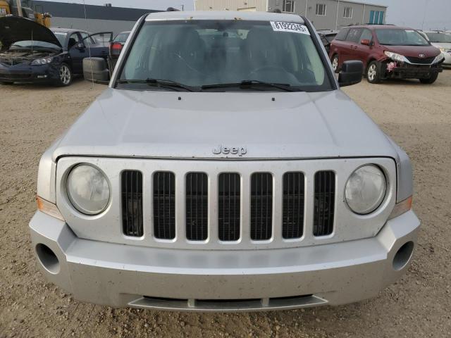 1J4NF2GB8AD507014 - 2010 JEEP PATRIOT SPORT 银色 照片 5