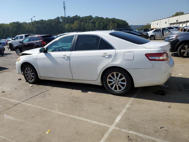 4T1BK3EK9AU604585 - 2010 TOYOTA CAMRY SE WHITE photo 2