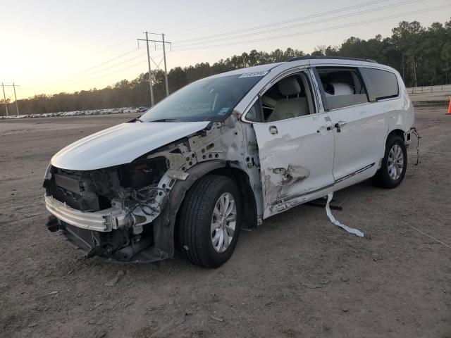 2C4RC1BG8HR832377 - 2017 CHRYSLER PACIFICA TOURING L WHITE photo 1