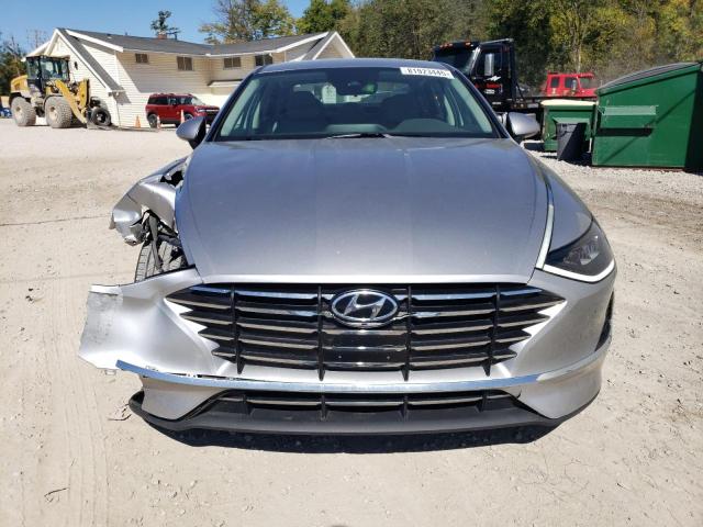 5NPEG4JA3MH121162 - 2021 HYUNDAI SONATA SE 银色 照片 5