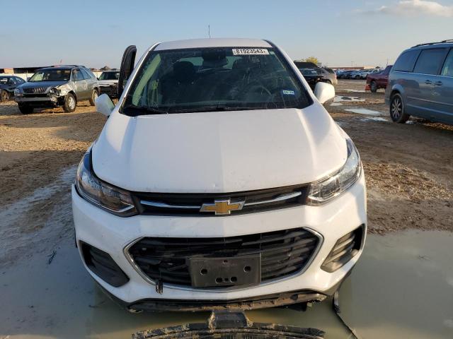 3GNCJKSB9LL305287 - 2020 CHEVROLET TRAX LS WHITE photo 5