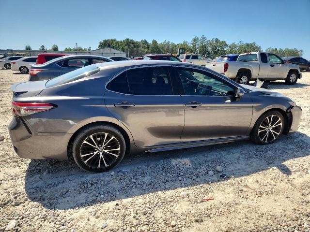 4T1B11HK1JU523339 - 2018 TOYOTA CAMRY L GRAY photo 3