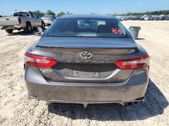 4T1B11HK1JU523339 - 2018 TOYOTA CAMRY L GRAY photo 6