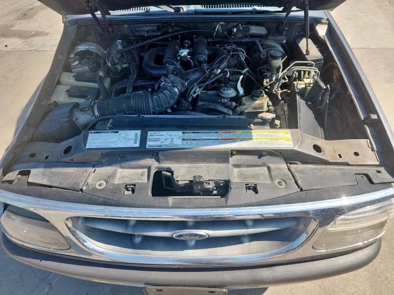 1FMZU32E3WZB29520 - 1998 FORD EXPLORER 灰色 照片 11