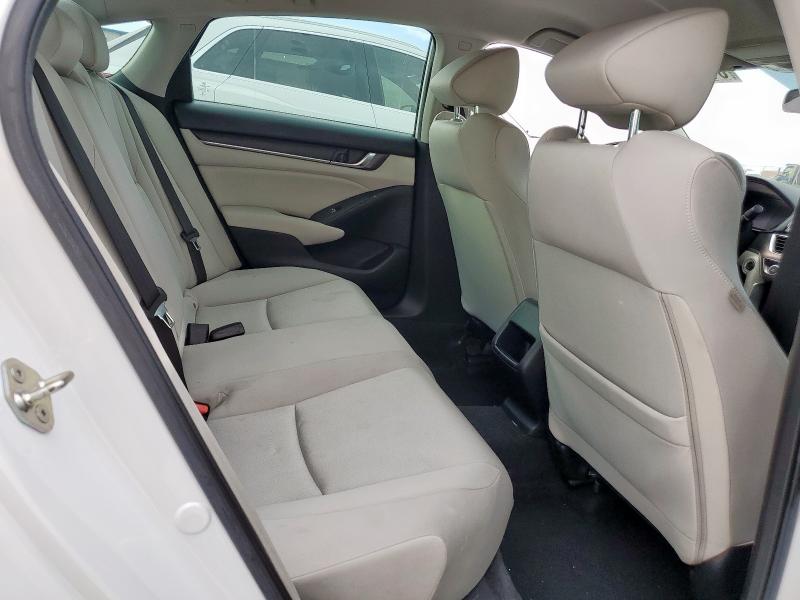 1HGCV3F11KA003519 - 2019 HONDA ACCORD HYBRID WHITE photo 10