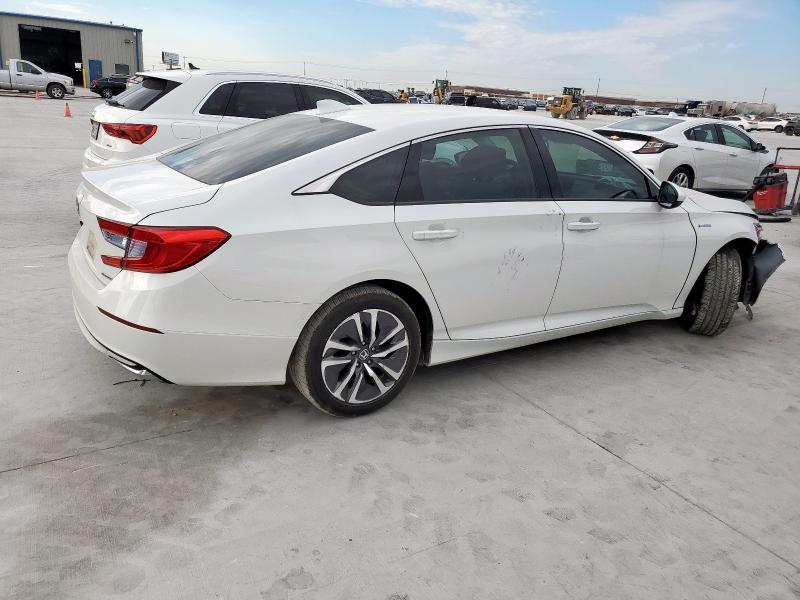 1HGCV3F11KA003519 - 2019 HONDA ACCORD HYBRID WHITE photo 3