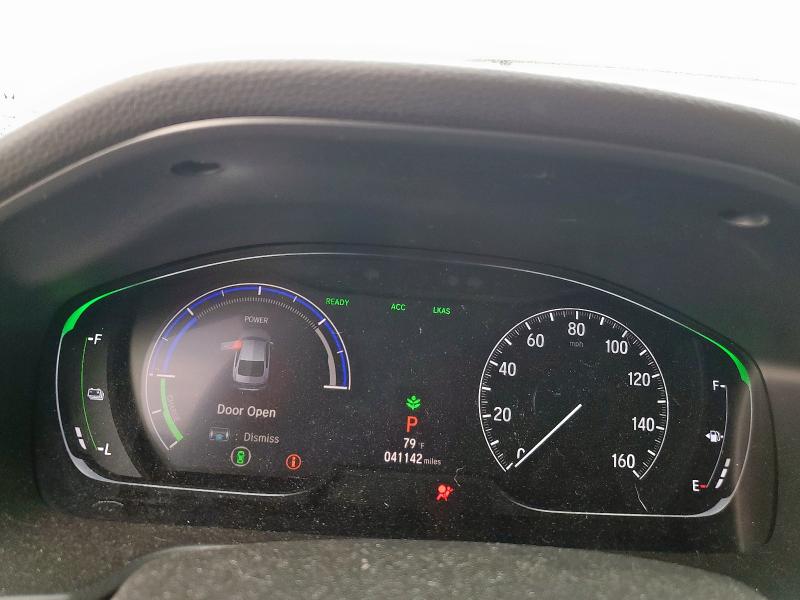 1HGCV3F11KA003519 - 2019 HONDA ACCORD HYBRID WHITE photo 9