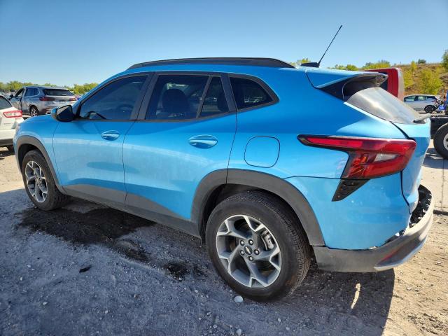 KL77LHEP8SC060441 - 2025 CHEVROLET TRAX 1LT BLUE photo 2