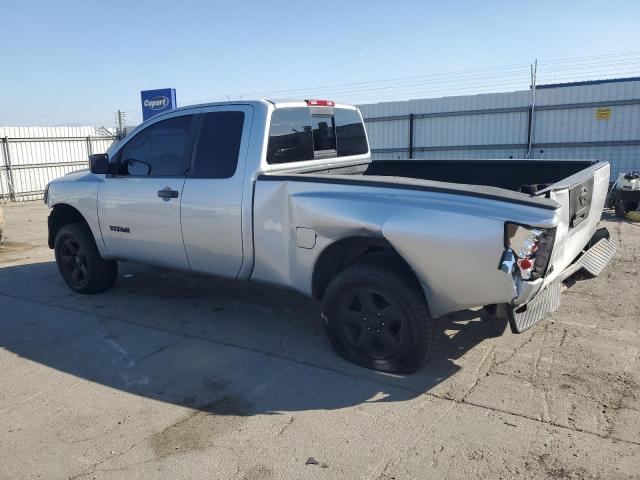 1N6AA06A36N520719 - 2006 NISSAN TITAN XE SILVER photo 2