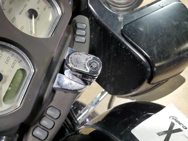 1HD1KHC13LB670697 - 2020 HARLEY-DAVIDSON FLTRX 黑色 照片 8