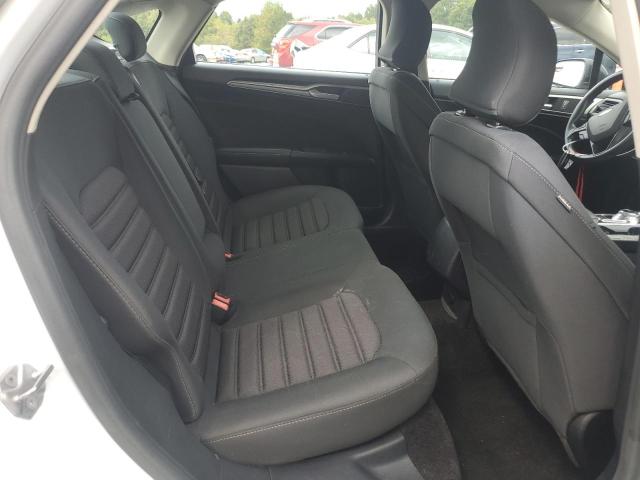 3FA6P0H75JR125557 - 2018 FORD FUSION SE თეთრი ფოტო 10