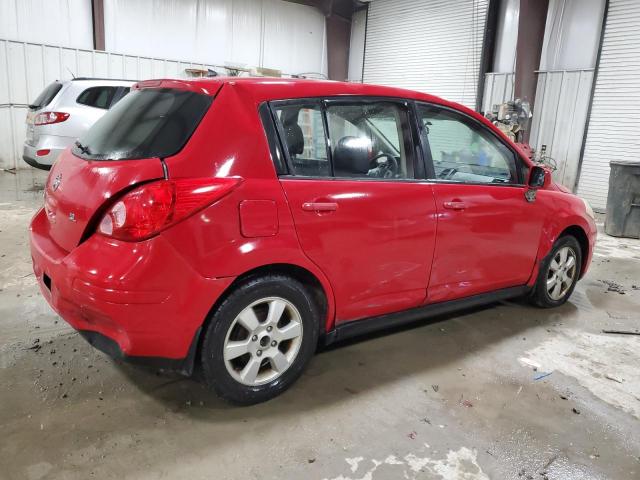 3N1BC13E88L416831 - 2008 NISSAN VERSA S RED photo 3