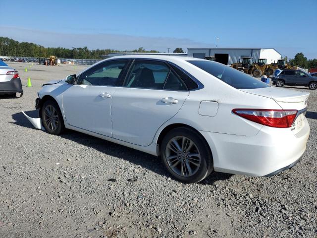 4T1BF1FK9FU474077 - 2015 TOYOTA CAMRY LE WHITE photo 2