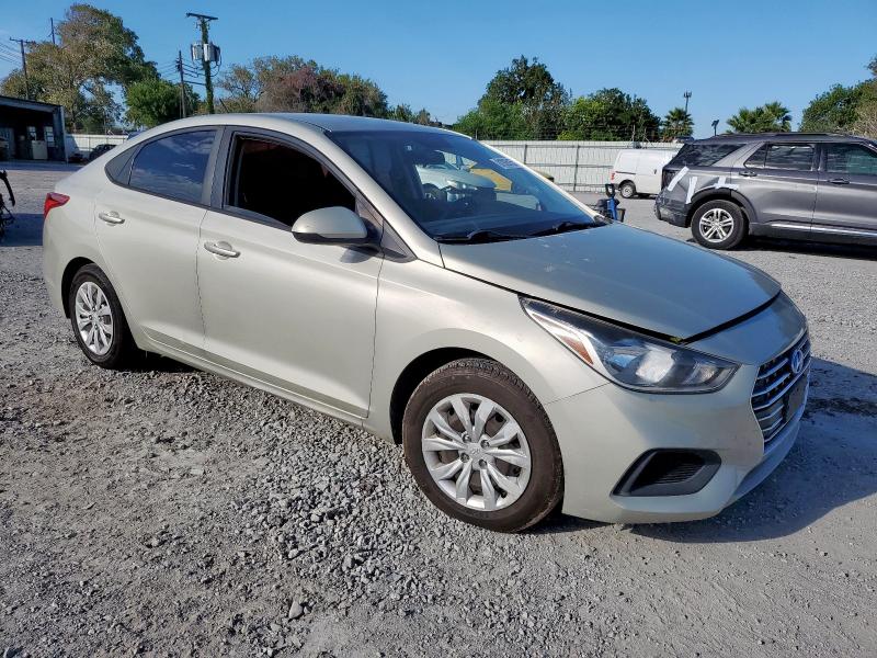 3KPC24A63LE113616 - 2020 HYUNDAI ACCENT SE ვერცხლისფერი ფოტო 4