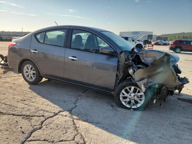 3N1CN7AP5KL811921 - 2019 NISSAN VERSA S ნაცრისფერი ფოტო 4