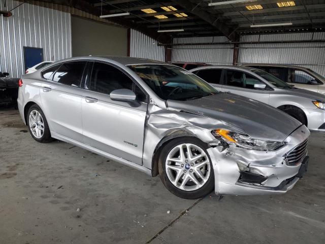 3FA6P0LU1KR200057 - 2019 FORD FUSION SE SILVER photo 4