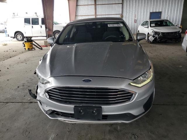 3FA6P0LU1KR200057 - 2019 FORD FUSION SE SILVER photo 5