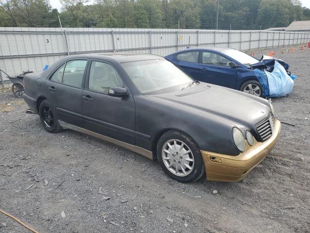 WDBJF65JXYB111970 - 2000 MERCEDES-BENZ E 320 Qara foto 4