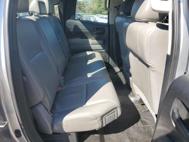 5TFRM5F17AX019811 - 2010 TOYOTA TUNDRA DOUBLE CAB SR5 SILVER photo 10